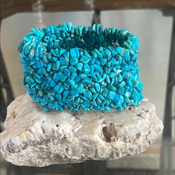 Turquoise ChipStretch Bracelet